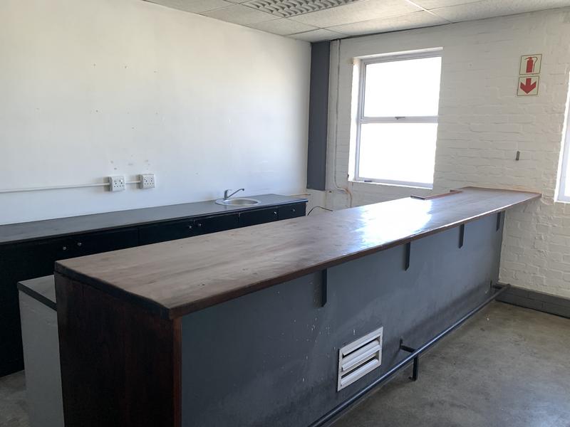 To Let commercial Property for Rent in Paarden Eiland Western Cape